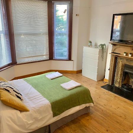 Balham, South London Spacious Guest House 1, 6 Rooms Available Екстериор снимка