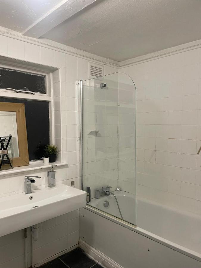 Balham, South London Spacious Guest House 1, 6 Rooms Available Екстериор снимка