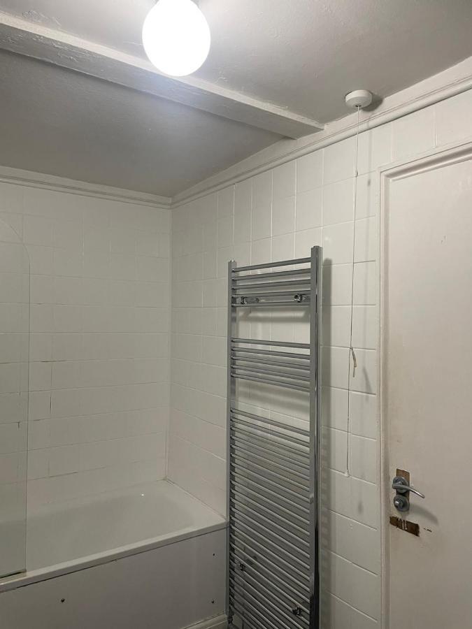 Balham, South London Spacious Guest House 1, 6 Rooms Available Екстериор снимка