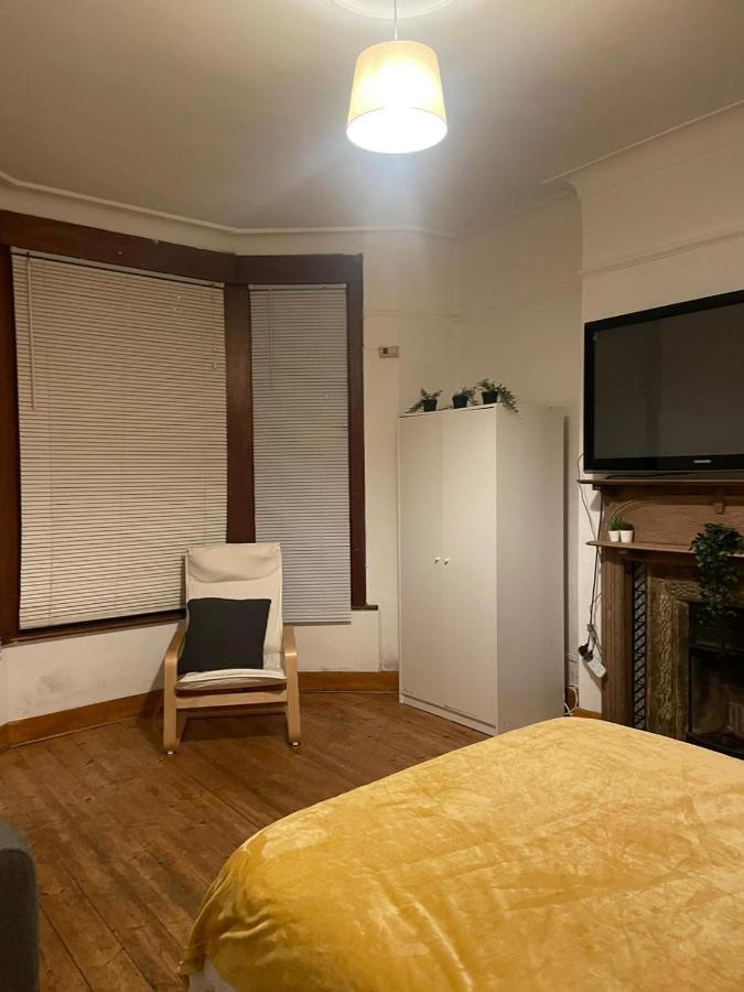 Balham, South London Spacious Guest House 1, 6 Rooms Available Екстериор снимка
